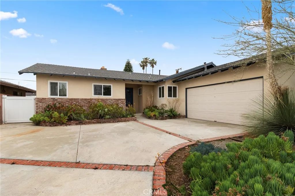 1429 E Lomita, Orange, CA 92867