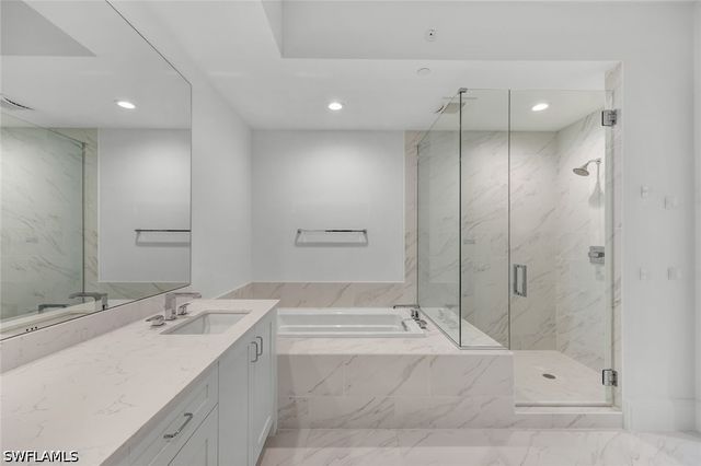 1135 3rd AVE S 318, Naples, FL 34102