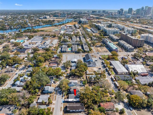 1740 W WALNUT STREET, Tampa, FL 33607