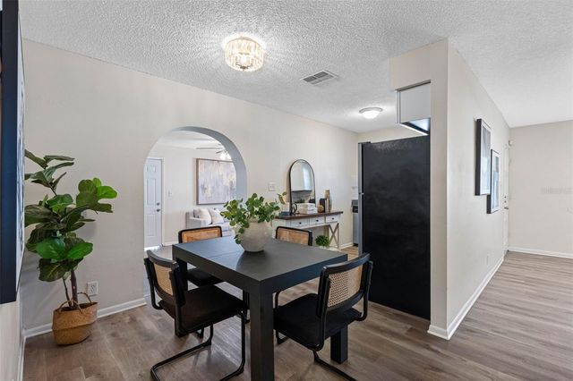 1740 W WALNUT STREET, Tampa, FL 33607