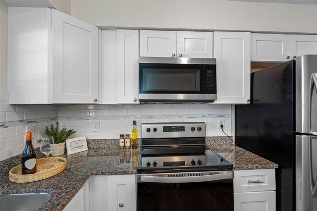 1740 W WALNUT STREET, Tampa, FL 33607