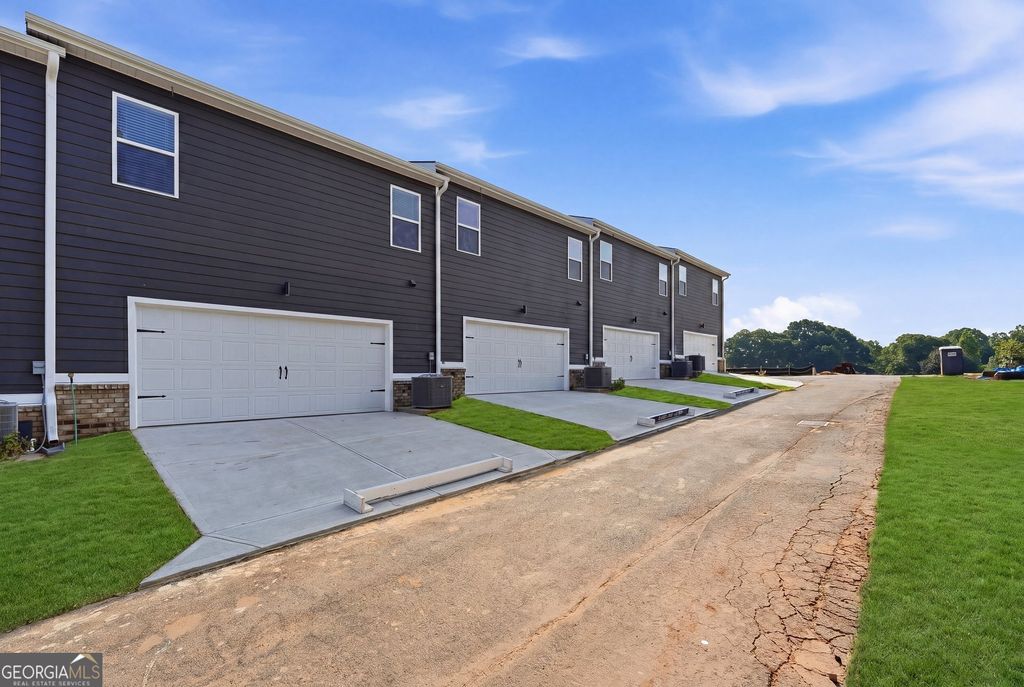 3637 PARKWAY JAMES Drive, Snellville, GA 30039 — photo 3
