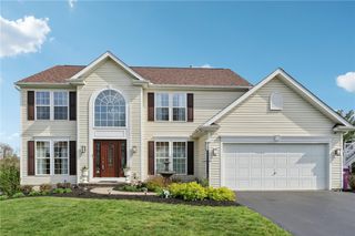 1140 Balkan Dr, Plum Boro, PA 15239