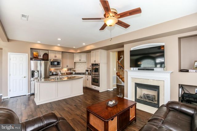 42469 REDSTONE TER, Brambleton, VA 20148