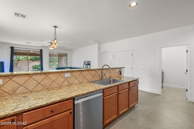 2256 E Stone Stable Drive, Oro Valley, AZ 85737