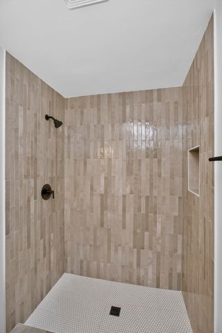 2202 Lynwood Dr, Greenbrier, TN 37073