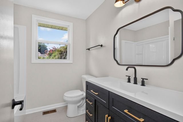 2202 Lynwood Dr, Greenbrier, TN 37073