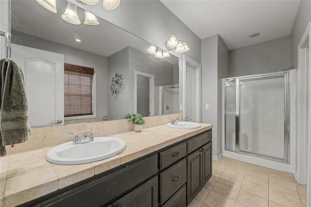 985 Aylesbury Lane, Cave Springs, AR 72718