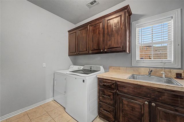 985 Aylesbury Lane, Cave Springs, AR 72718