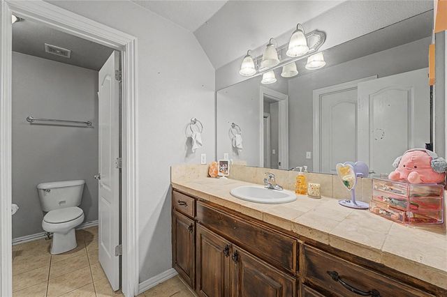 985 Aylesbury Lane, Cave Springs, AR 72718