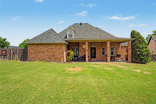 985 Aylesbury Lane, Cave Springs, AR 72718