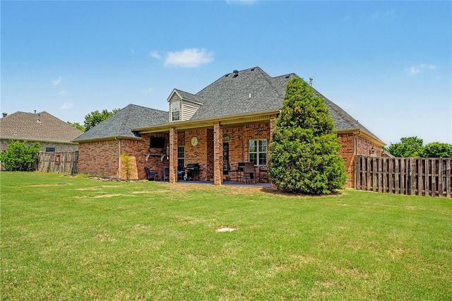 985 Aylesbury Lane, Cave Springs, AR 72718