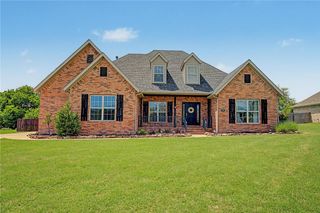 985 Aylesbury Lane, Cave Springs, AR 72718