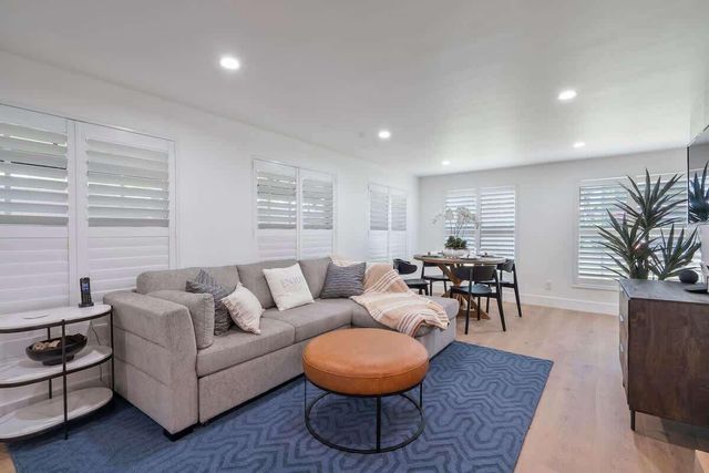 1145 NE 18th Avenue, Fort Lauderdale, FL 33304