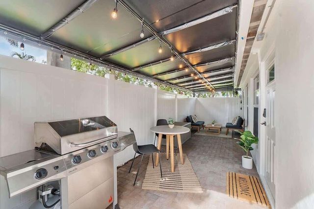 1145 NE 18th Avenue, Fort Lauderdale, FL 33304