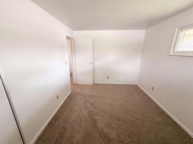 924 Miriam Drive W, Columbus, OH 43204