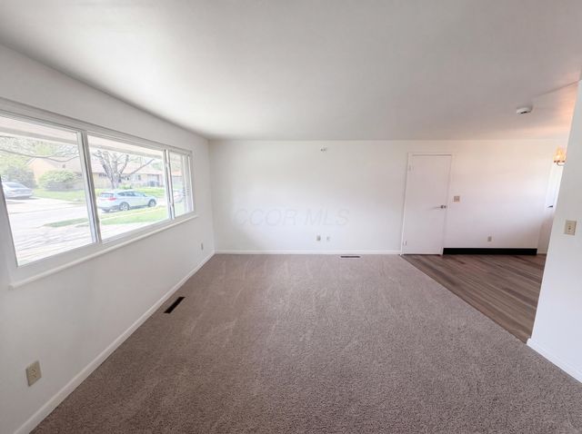 924 Miriam Drive W, Columbus, OH 43204