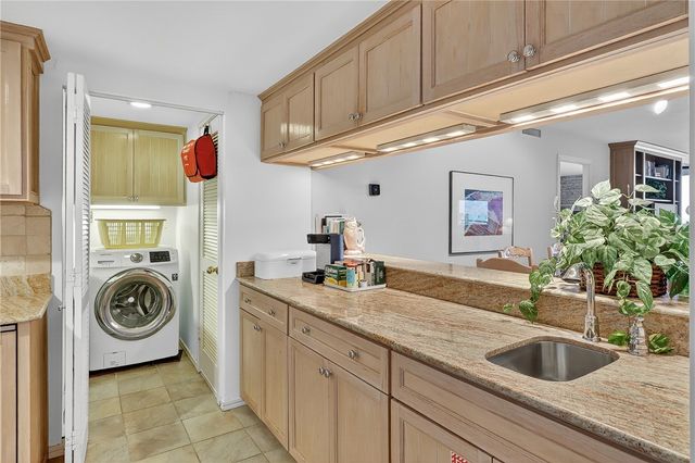 720 Access Road 1-A 202, Port Aransas, TX 78373