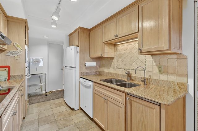 720 Access Road 1-A 202, Port Aransas, TX 78373