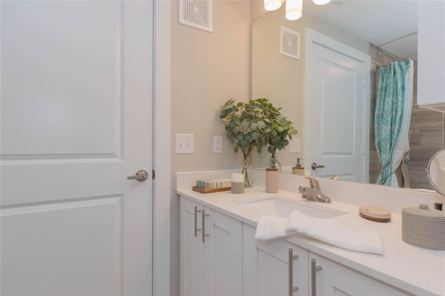 20525 Ella Blvd B2, Spring, TX 77388