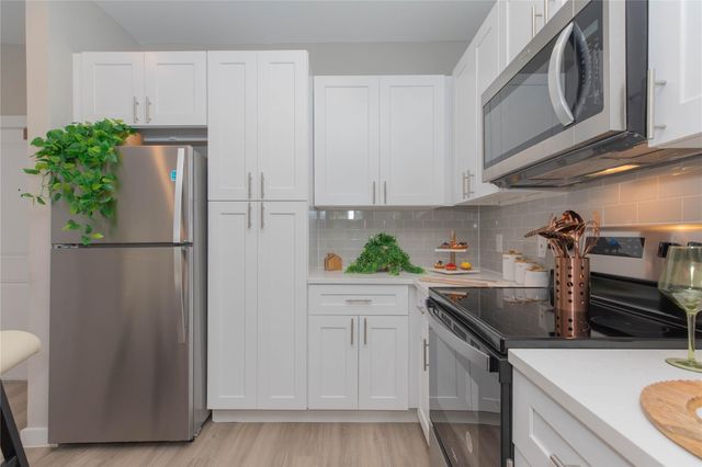 20525 Ella Blvd B2, Spring, TX 77388