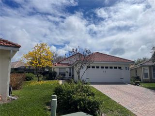 319 NIBLICK CIRCLE, Winter Haven, FL 33881