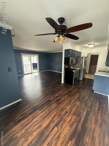 2157 Park Place Drive, Walled Lake, MI 48390