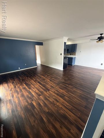 2157 Park Place Drive, Walled Lake, MI 48390