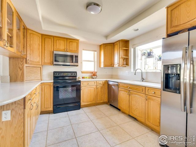 927 Hover Ridge Circle, Longmont, CO 80501