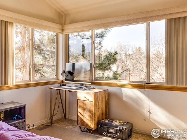 927 Hover Ridge Circle, Longmont, CO 80501