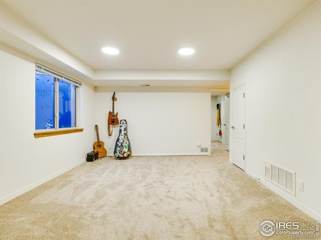 927 Hover Ridge Circle, Longmont, CO 80501