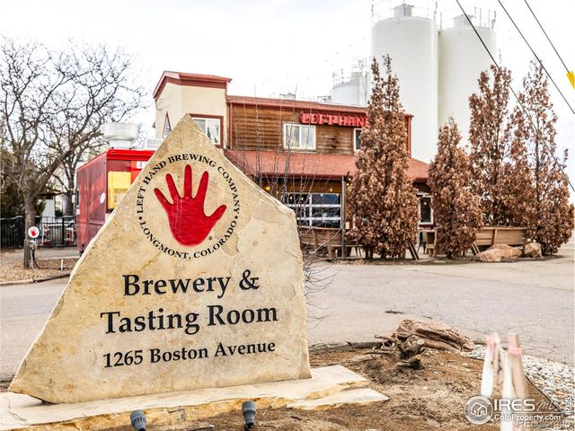 927 Hover Ridge Circle, Longmont, CO 80501