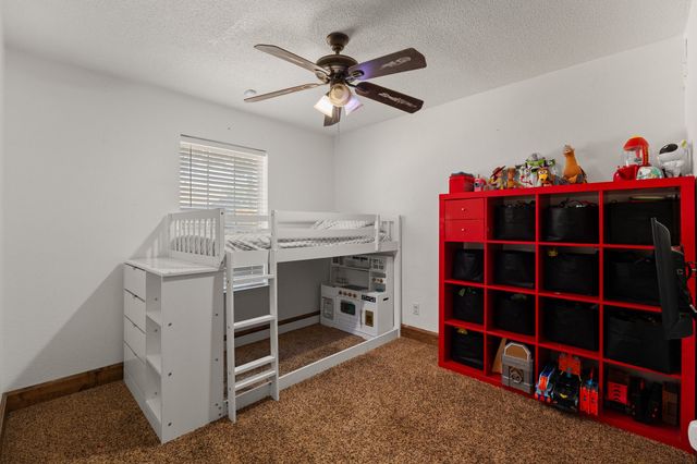 1060 Parkhill Avenue, Saginaw, TX 76179