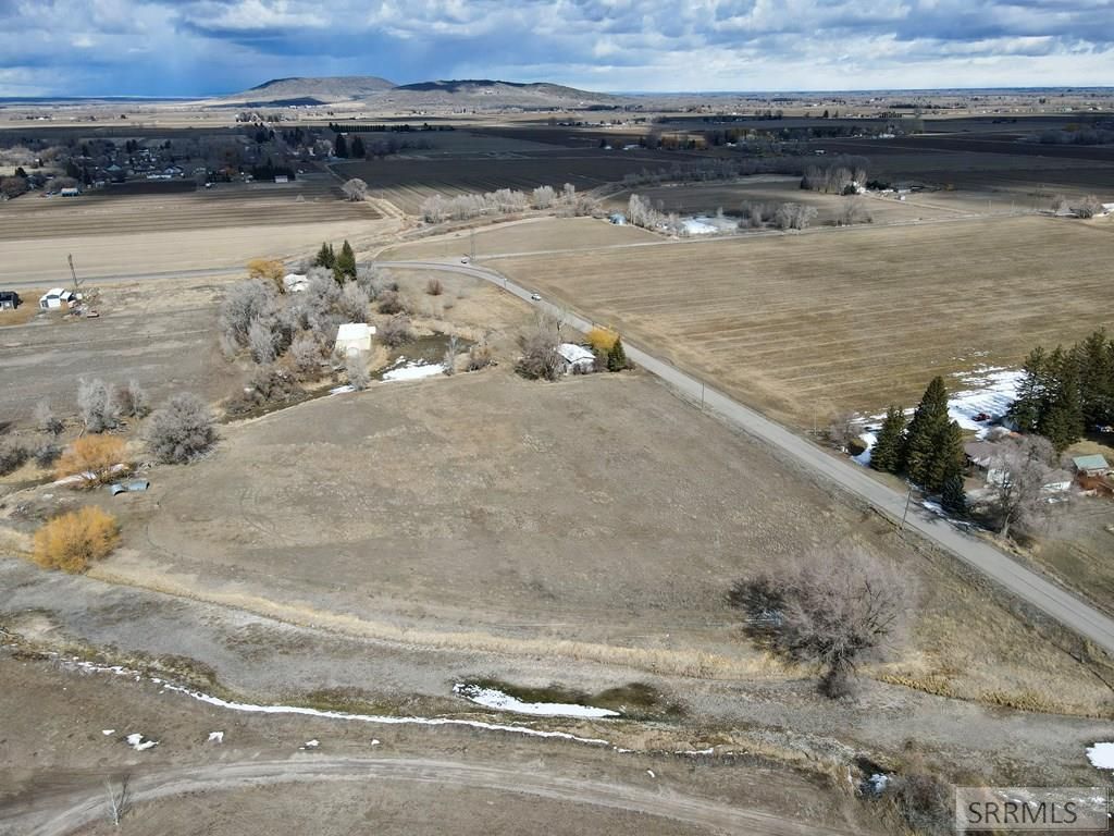 Image 20 of property listing at TBD 589 N 3600 E, Menan, ID 83434