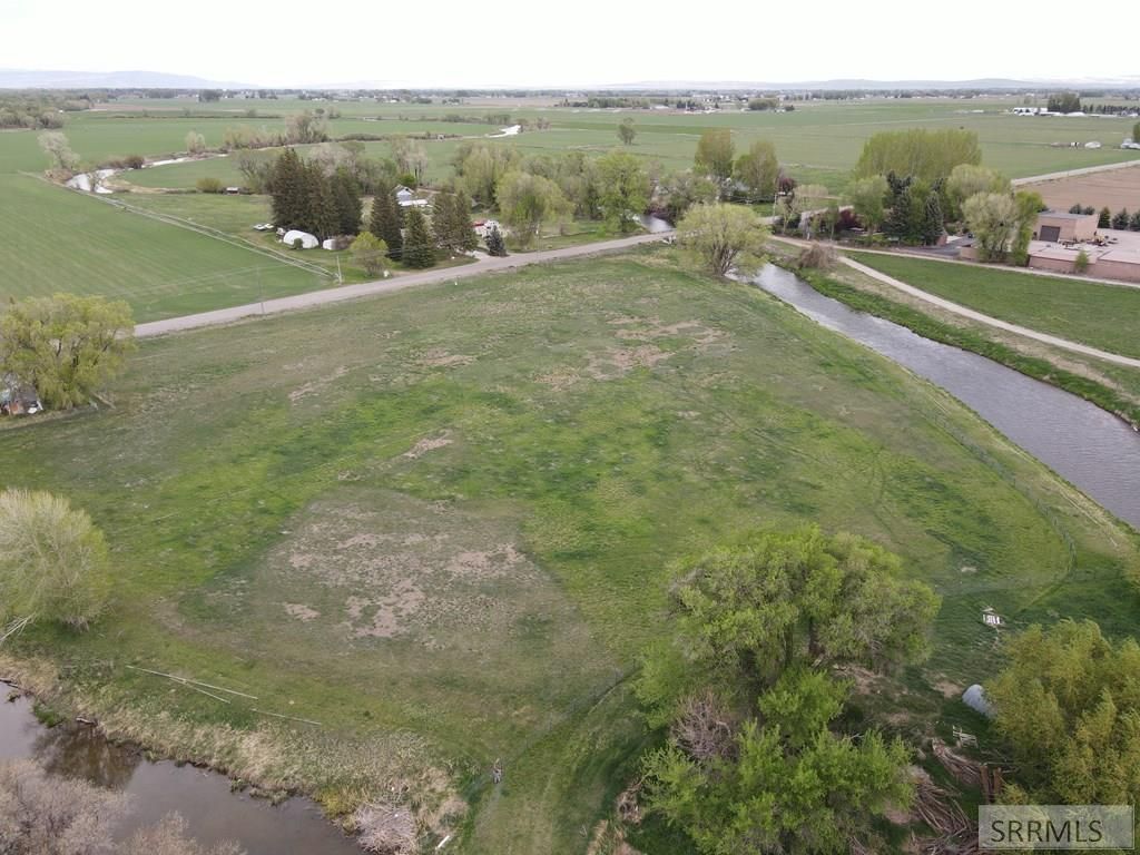 Image 8 of property listing at TBD 589 N 3600 E, Menan, ID 83434