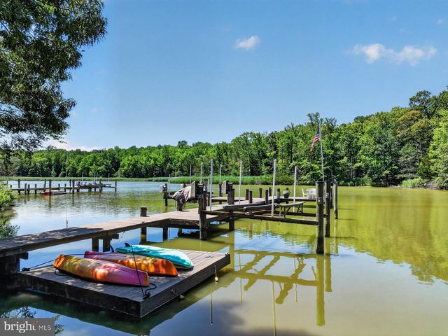 3924 W SHORE DR, Edgewater, MD 21037
