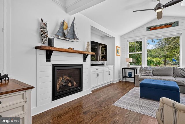 3924 W SHORE DR, Edgewater, MD 21037