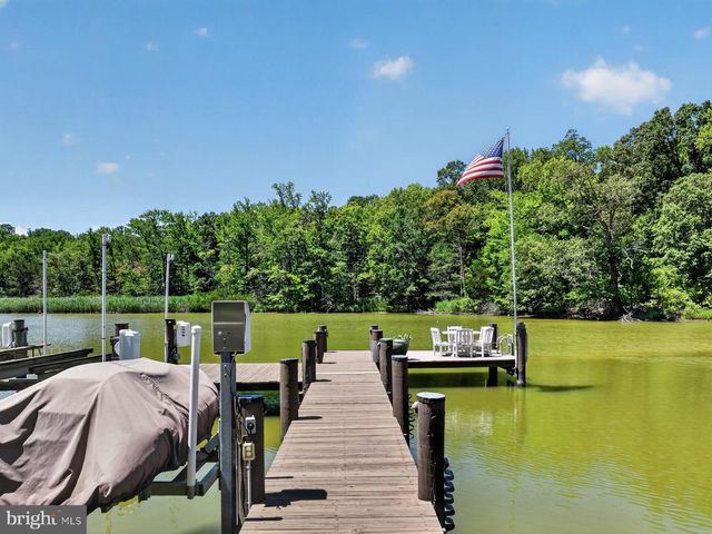 3924 W SHORE DR, Edgewater, MD 21037