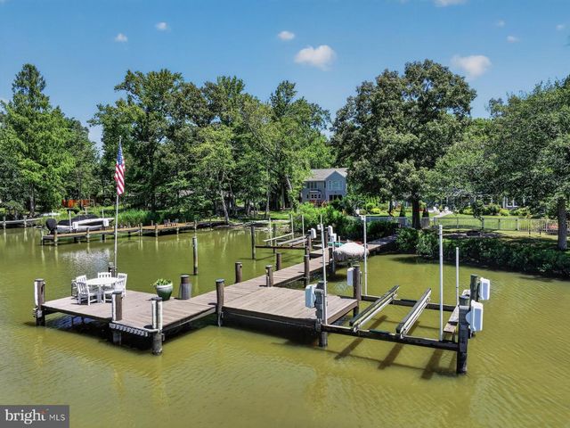 3924 W SHORE DR, Edgewater, MD 21037