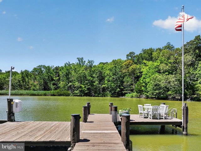3924 W SHORE DR, Edgewater, MD 21037