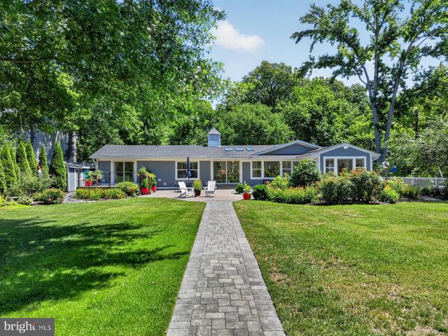 3924 W SHORE DR, Edgewater, MD 21037
