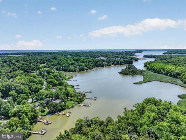 3924 W SHORE DR, Edgewater, MD 21037