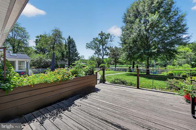 3924 W SHORE DR, Edgewater, MD 21037