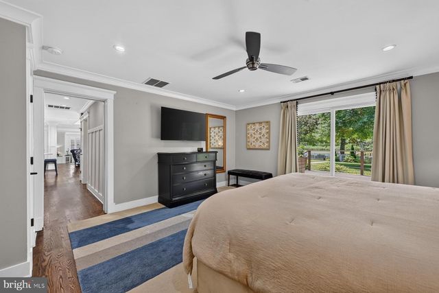 3924 W SHORE DR, Edgewater, MD 21037