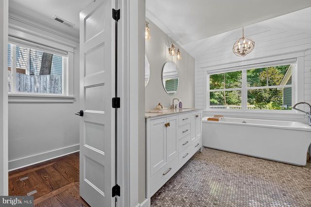 3924 W SHORE DR, Edgewater, MD 21037