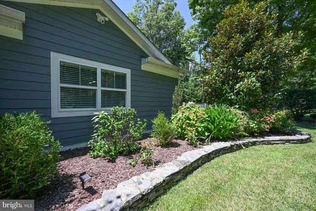 3924 W SHORE DR, Edgewater, MD 21037