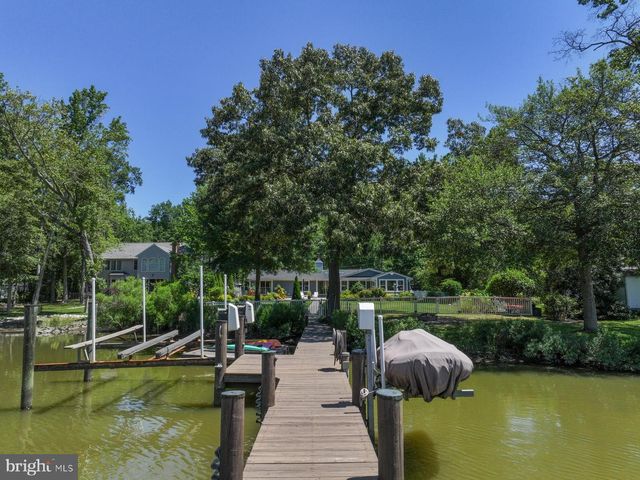 3924 W SHORE DR, Edgewater, MD 21037