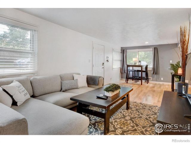 6903 Valmont Road, Boulder, CO 80301