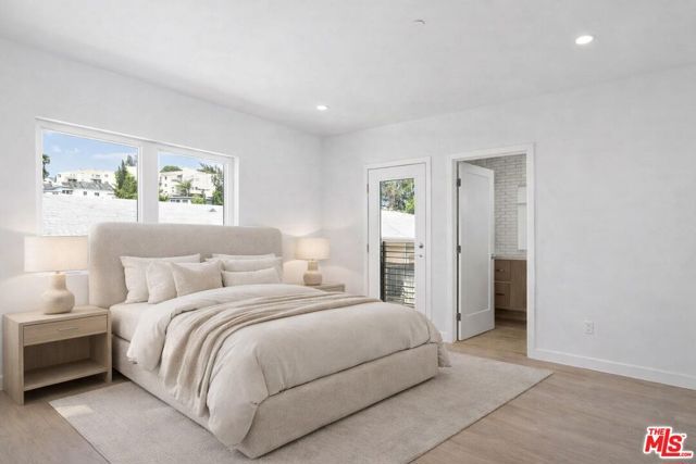 2115 Beachwood Terrace, Los Angeles, CA 90068