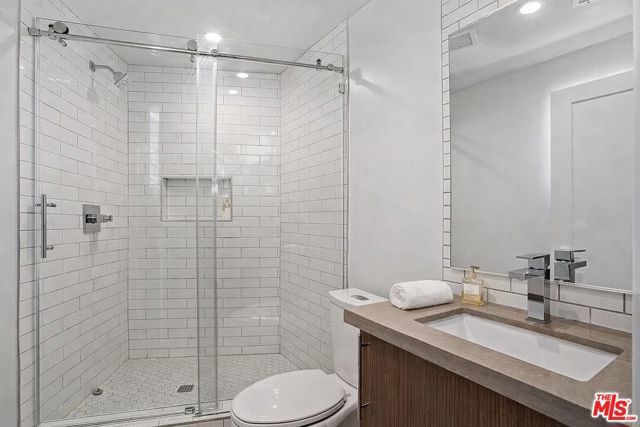 2115 Beachwood Terrace, Los Angeles, CA 90068